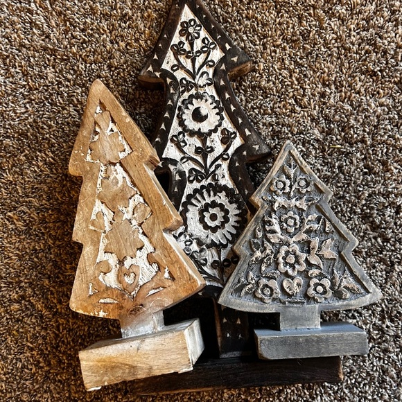 Rustic Wooden Holiday Tree Decor Set - Brown and Black - Picture 5 of 8